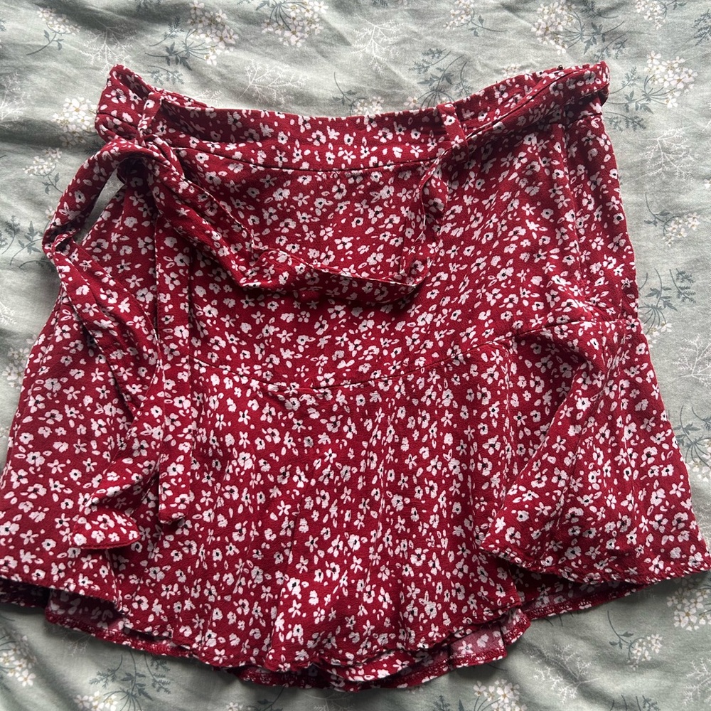 Zara Red and White Floral Skirt
